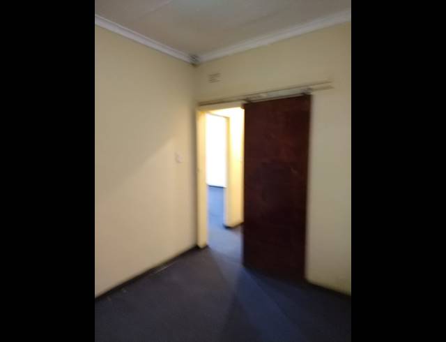 2 BEDROOM APARTMENT FOR SALE IN RUSTENBURG CENTRAL